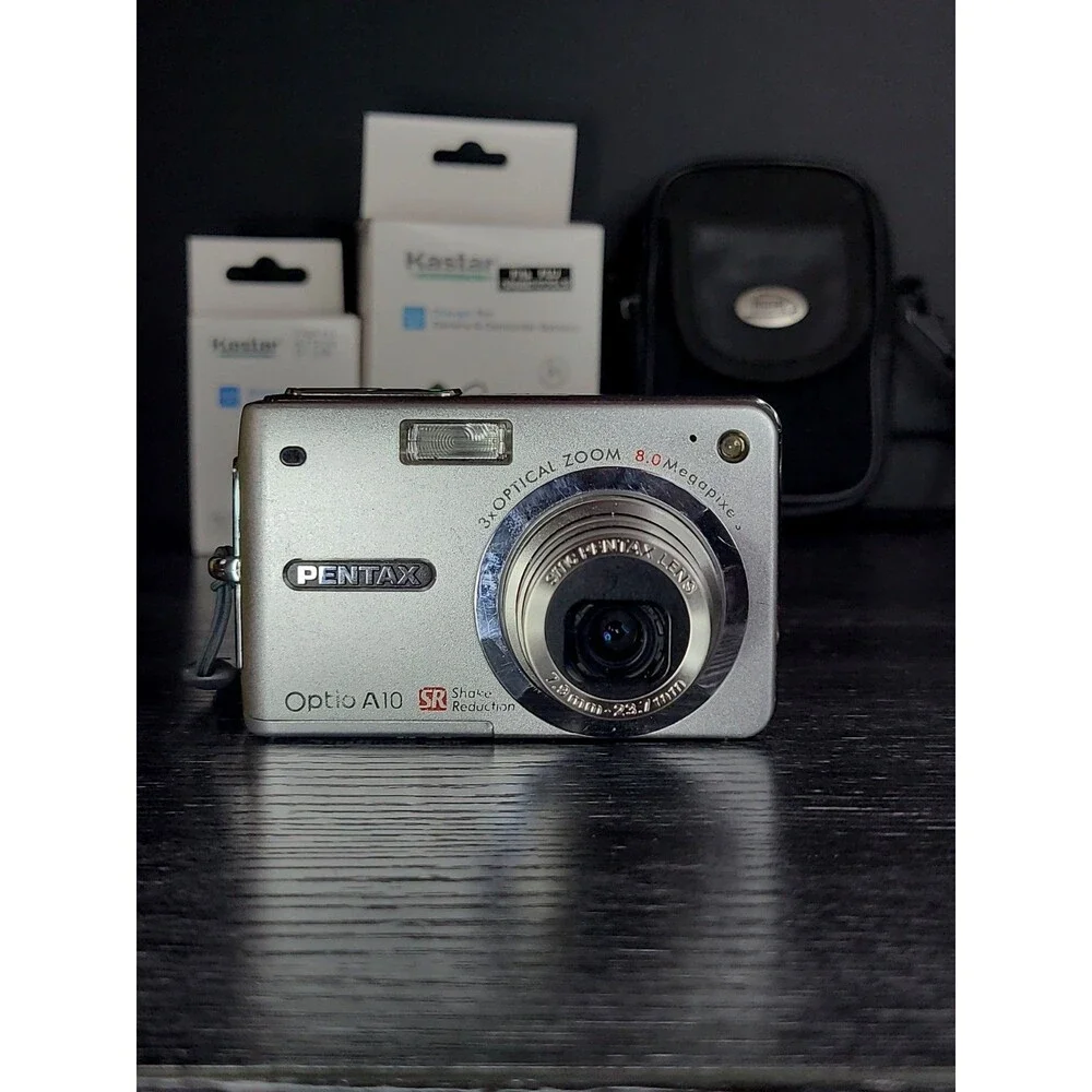PENTAX Optio A10 8.0MP Compact Digital Camera 2GB Bundle - Refurbished VG